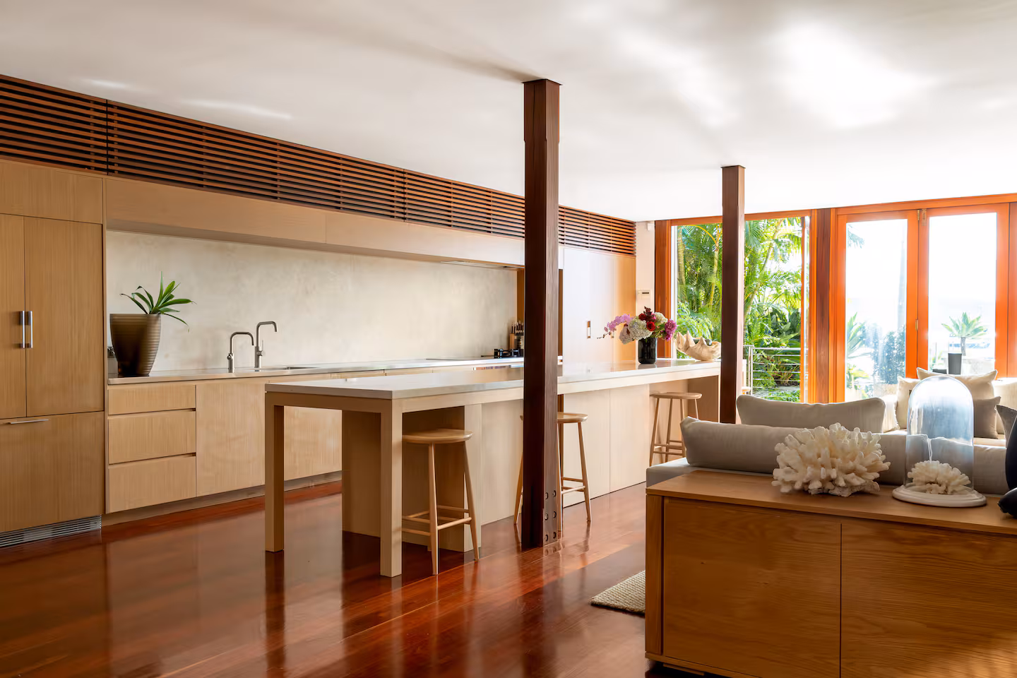 Villa Camp Cove outdoor terrace and views